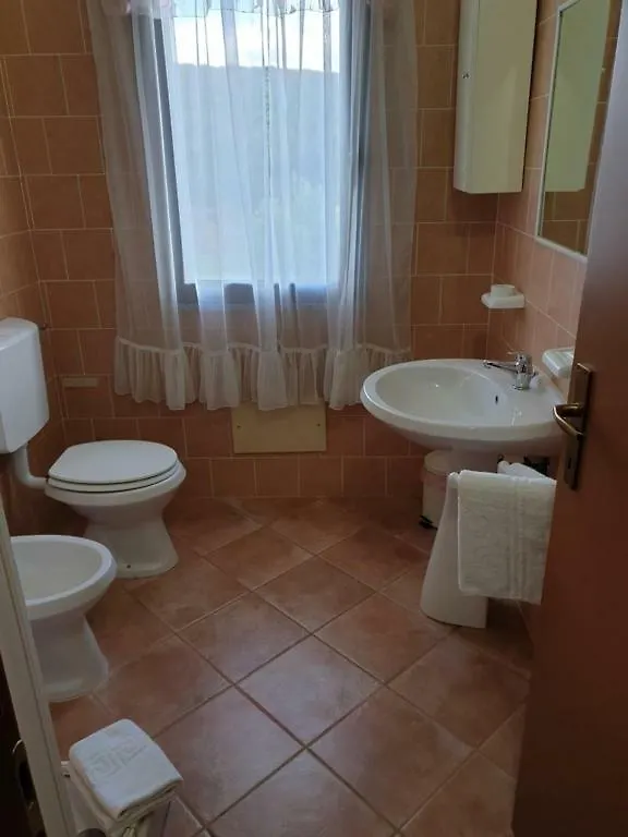 فندق ساساريفي  Agriturismo Sa Pedra ساساري